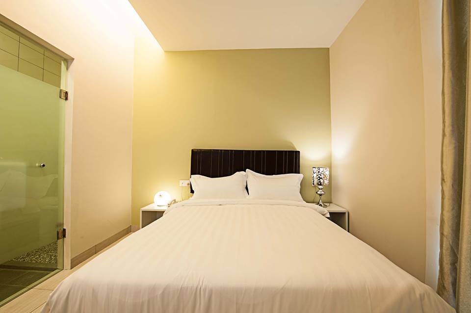 Seven Hotel Putatan Eksteriør billede