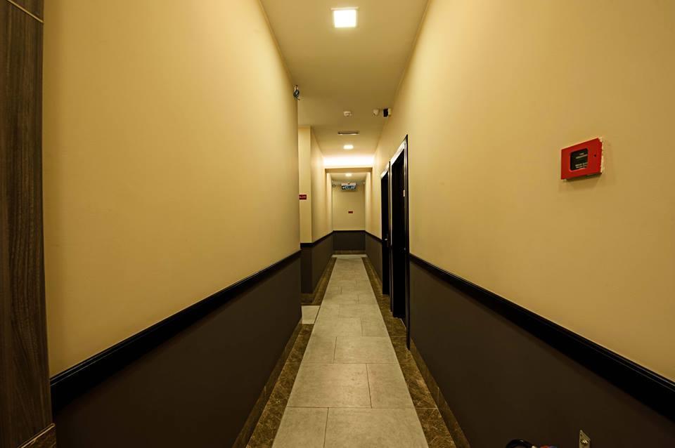 Seven Hotel Putatan Eksteriør billede